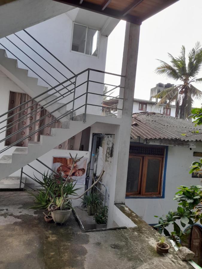 Hotel Remember Hikkaduwa Exterior foto