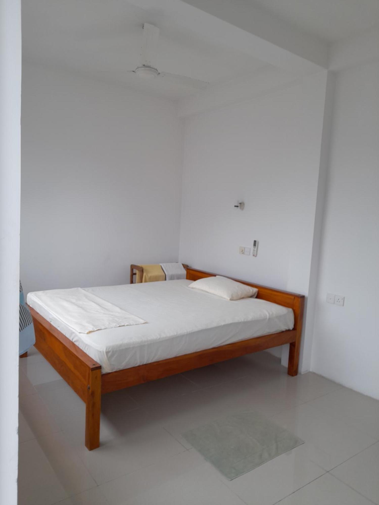 Hotel Remember Hikkaduwa Zimmer foto